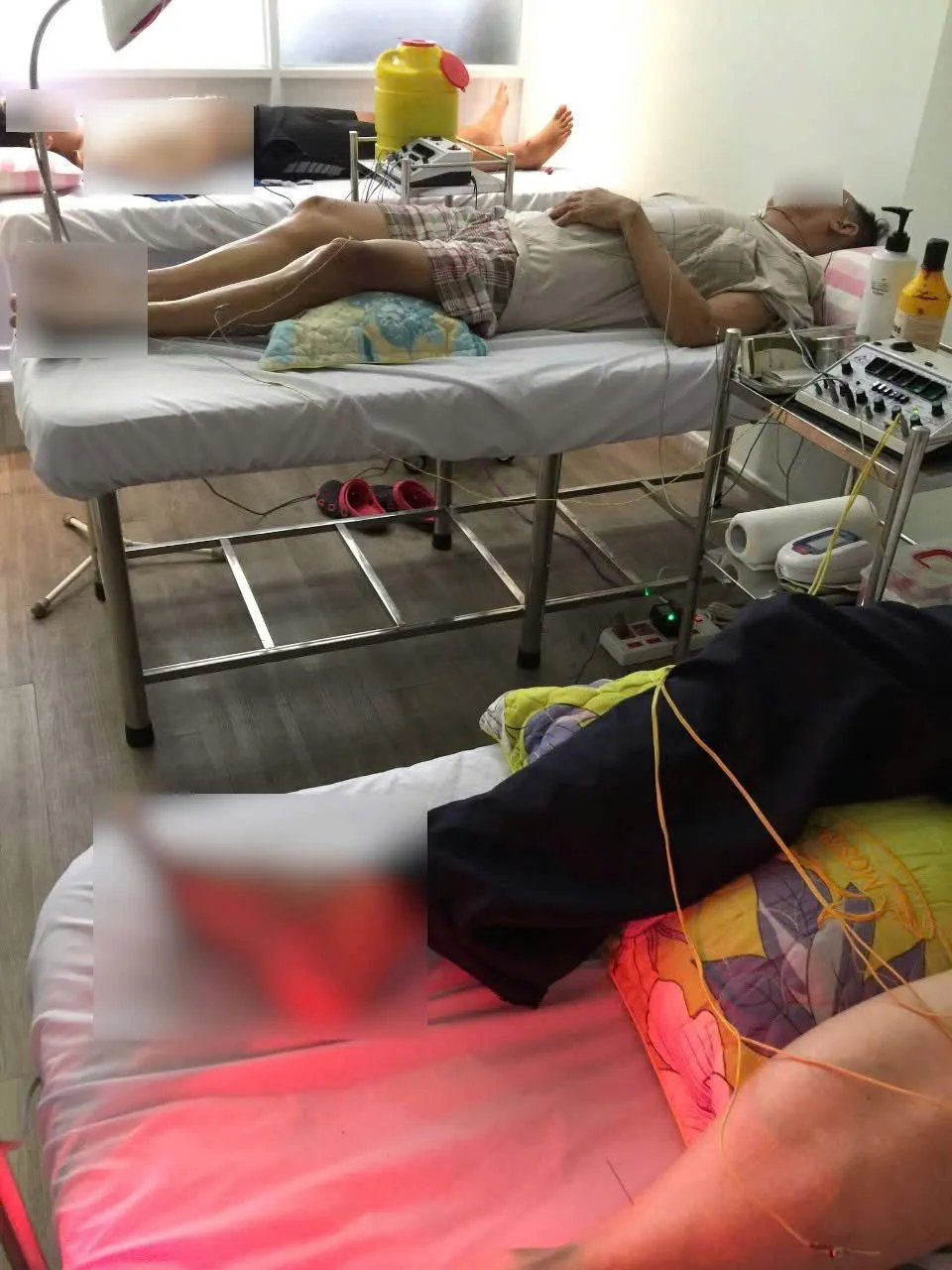 Châm cứu từ thiện tại Thái Y Viện vào ngày Mùng 1 và 15 Âm lịch